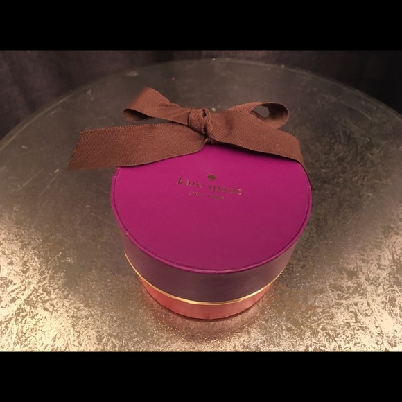 Kate Spade Round Jewelry Gift Box - Picture 5 of 5